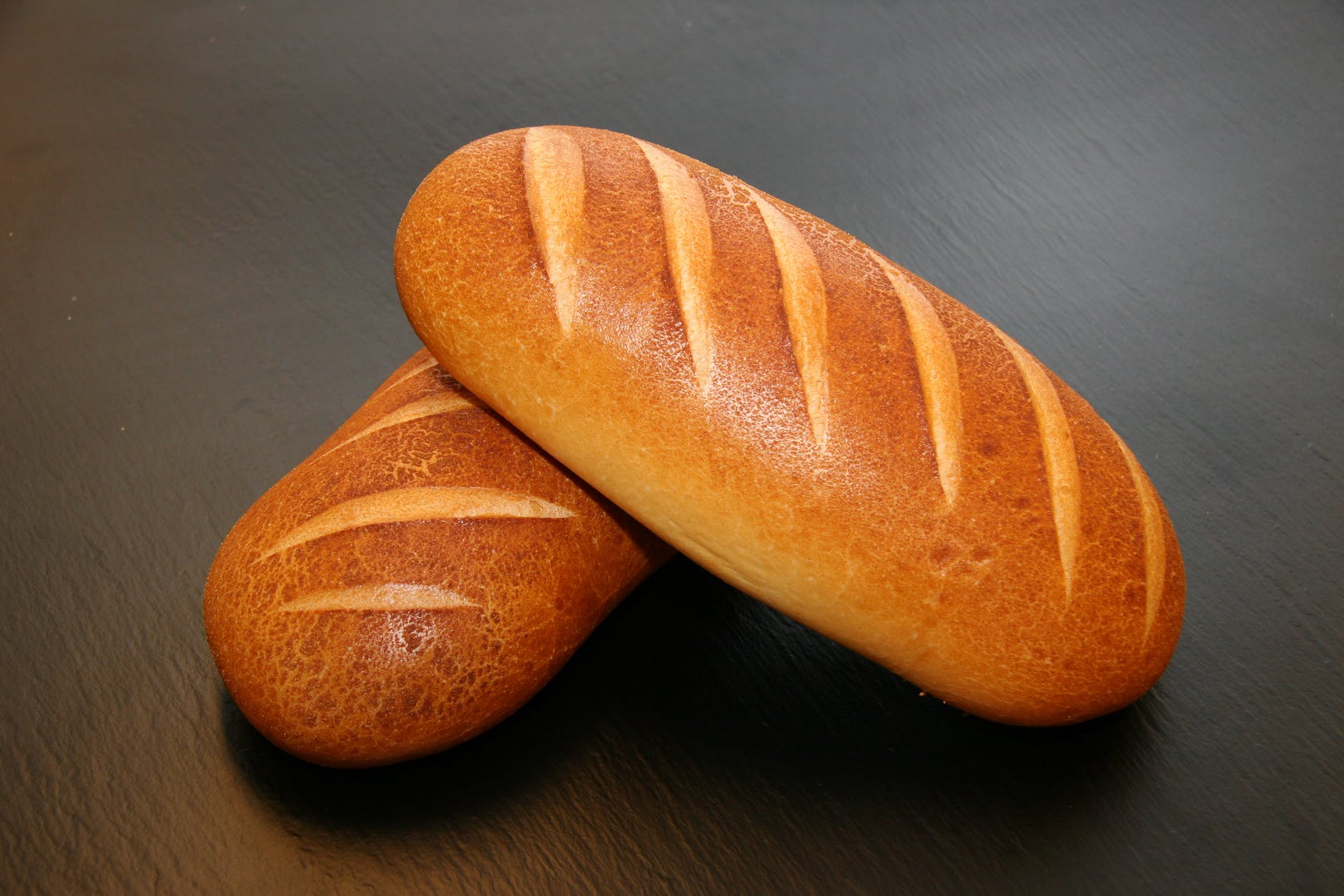 baked bread breakfast buns